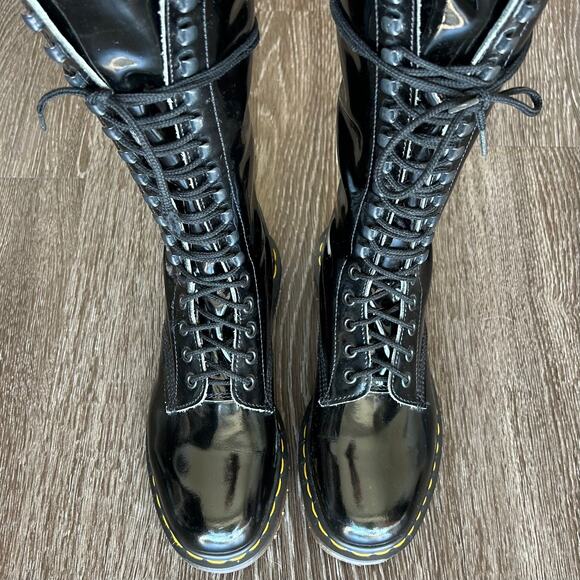 Rare Dr. Martens UNWORN Vintage MIE 20-Eye Lace-Up Patent Leather Boots UK5|US7 - Picture 1 of 16